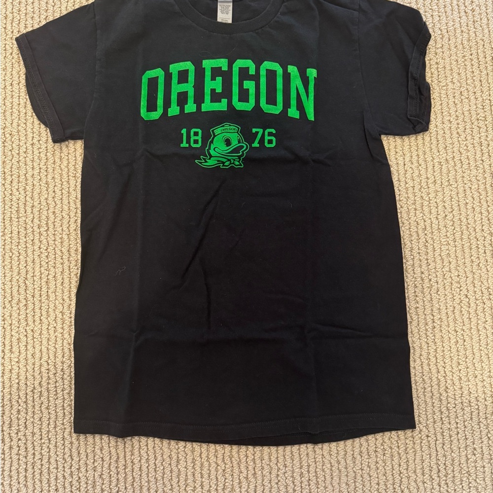 Unisex Black Oregon Graphic T-Shirt